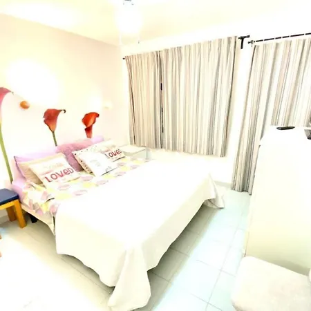 Playmar Apartment *